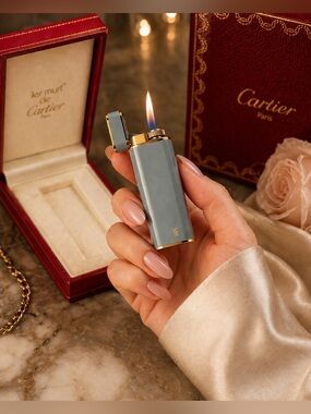 Vintage Les Must de Cartier Lighter